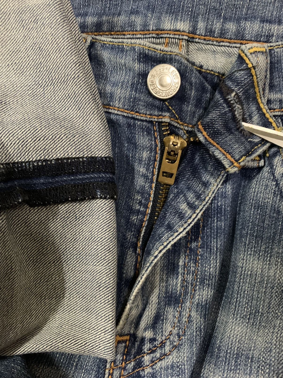 Levi's Vintage Clothing Vintage Y2K Levis 511 Blue Washed Distressed Grunge Jeans Size US 32 / EU 48 - 4 Thumbnail