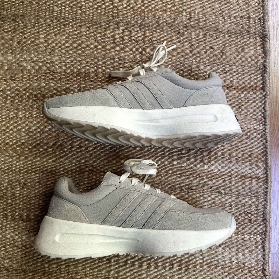 Adidas × Fear of God Fear of God Los Angeles Runner Sesame Cloud White Size US 10 / EU 43 - 3 Thumbnail