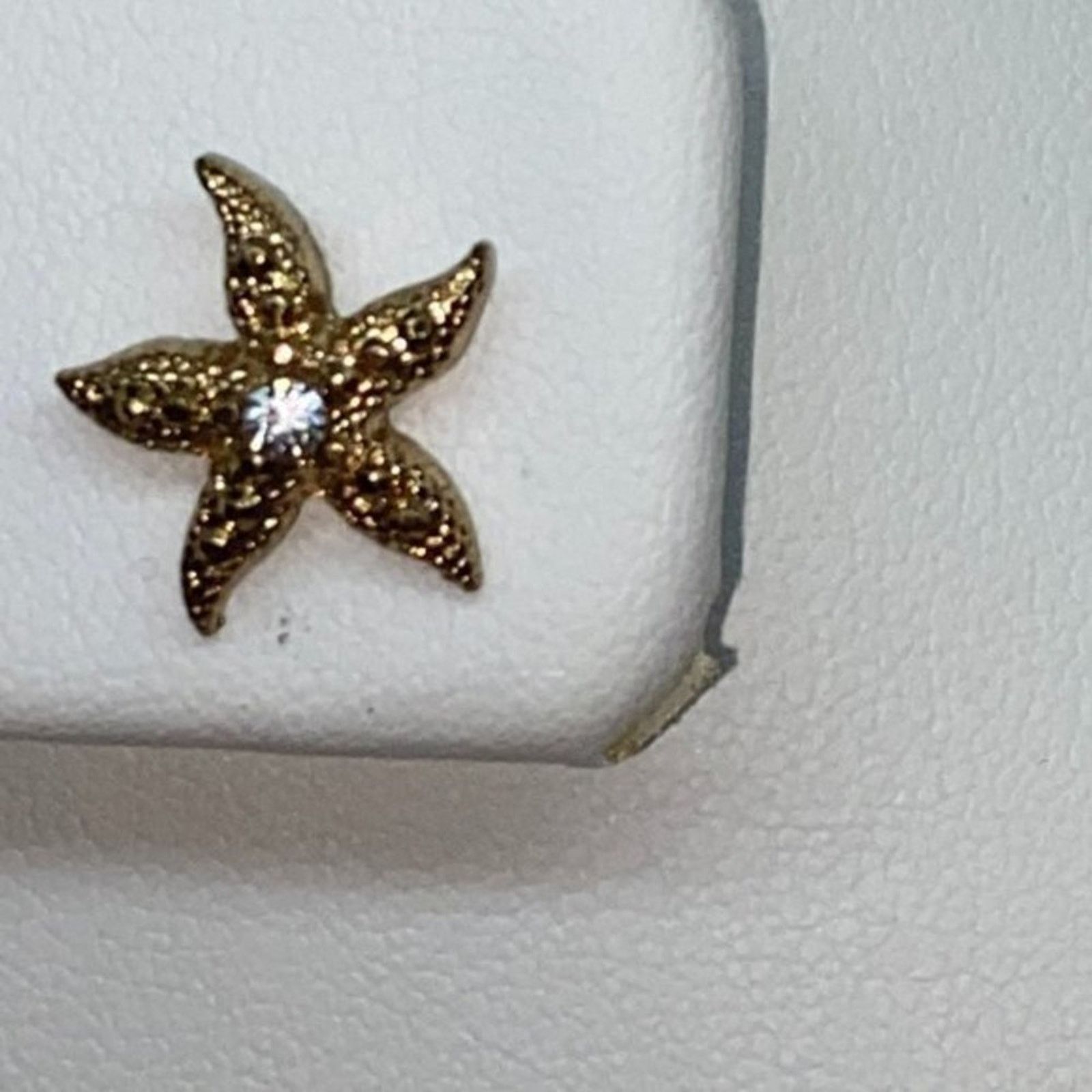 Handmade Gold-Tone Clear Rhinestone Starfish Stud Earrings Size ONE SIZE - 4 Thumbnail