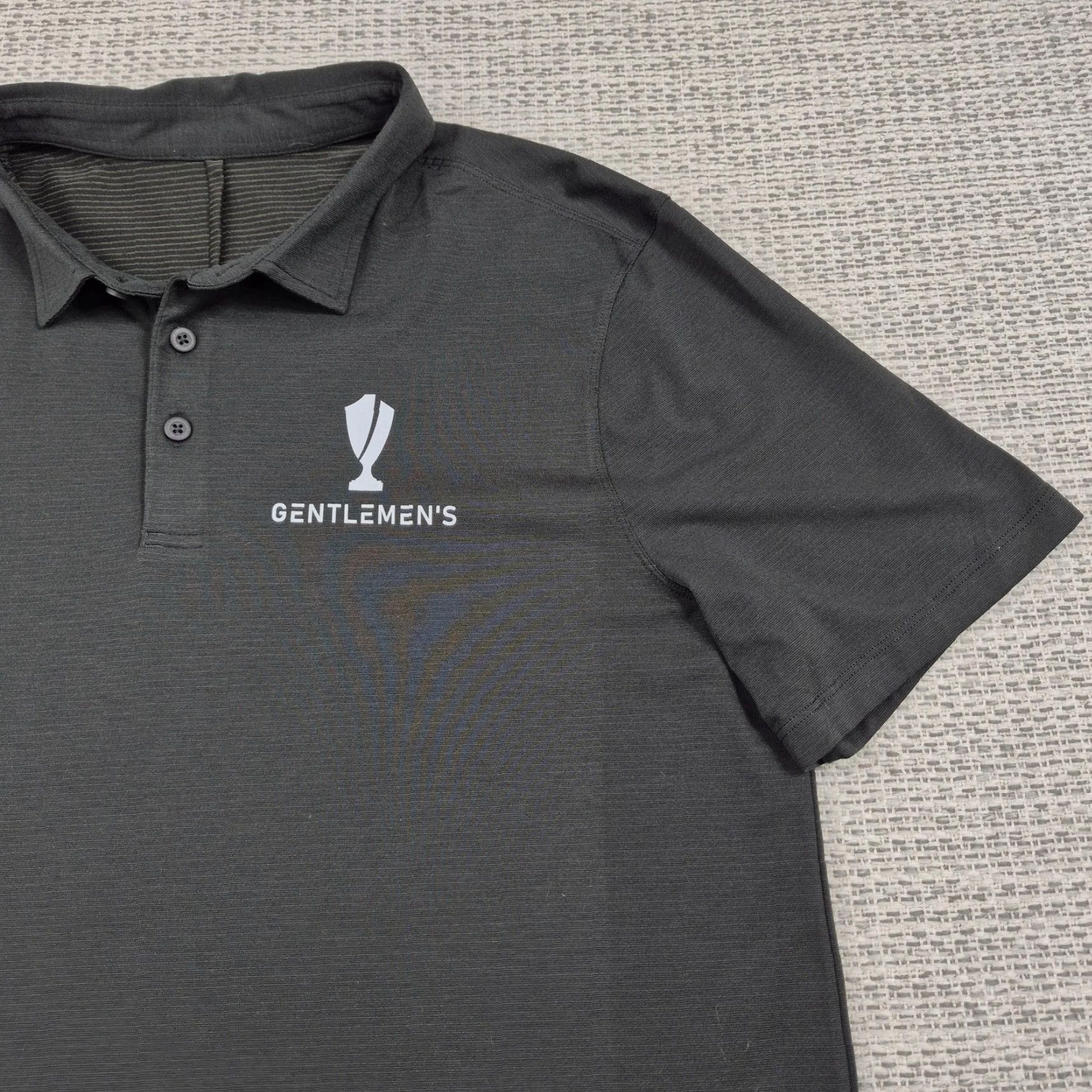 Lululemon Lululemon Polo Shirt Mens Medium Black Golf Performance ButterGolf Size US M / EU 48-50 / 2 - 2 Thumbnail