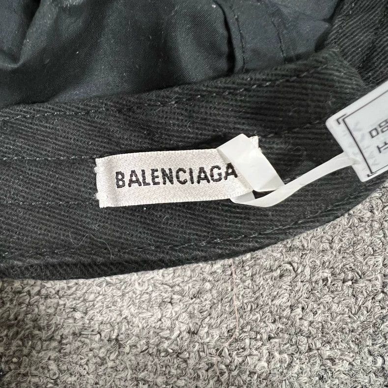 Balenciaga Balenciaga Embroidered Logo baseball cap 2502-Nextarrow Size ONE SIZE - 6 Thumbnail