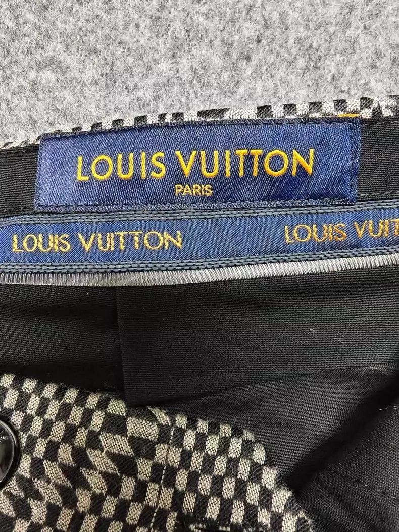 Louis Vuitton Louis Vuitton Houndstooth presbyopic trousers Size US 38 / EU 54 - 3 Thumbnail