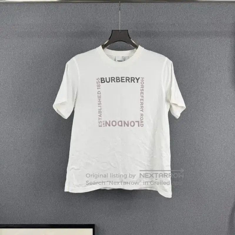 Burberry Burberry White T-Shirt with Logo Design. Size M / US 6-8 / IT 42-44 - 1 Thumbnail