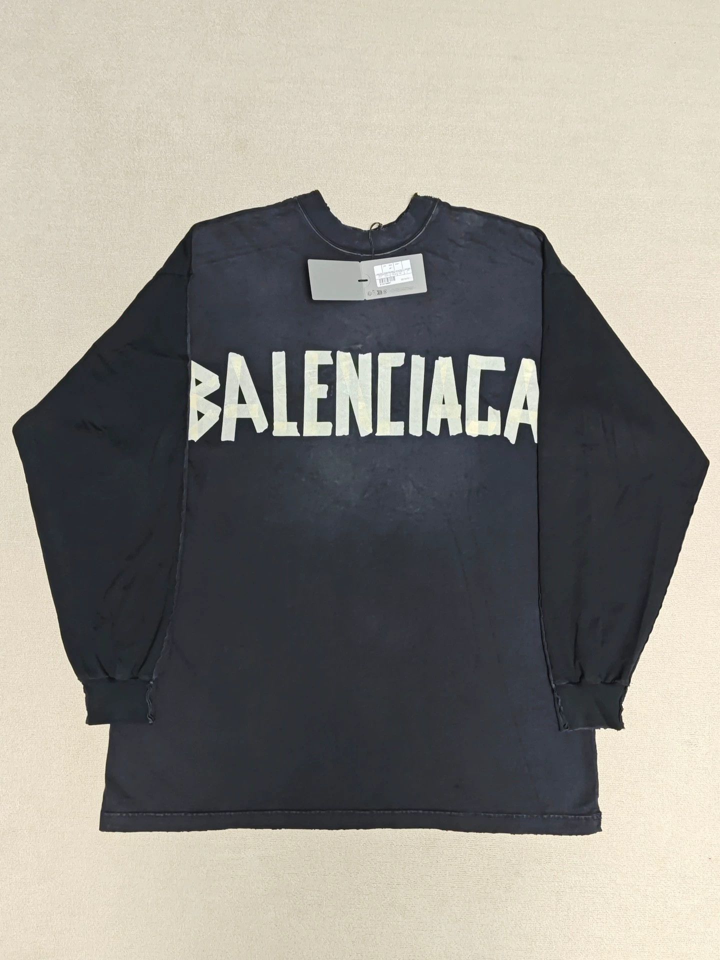 Balenciaga Balenciaga 24ss tape 3B 2-in-1 splicing, washed and damaged long sleeved sweatshirt Size US M / EU 48-50 / 2 - 1 Thumbnail