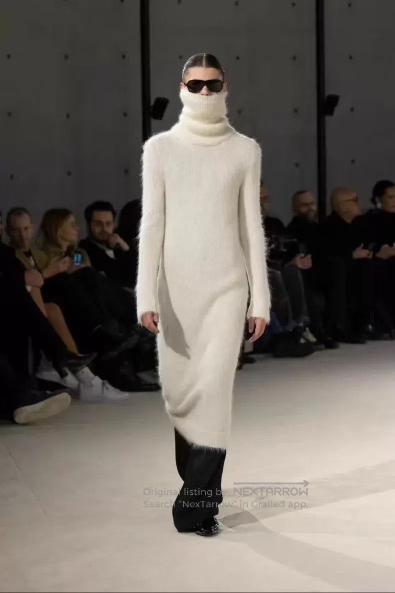 Saint Laurent Paris Saint Laurent Paris White Mohair Fleece High Neck Extra Lo Size L / US 10 / IT 46 - 8 Thumbnail