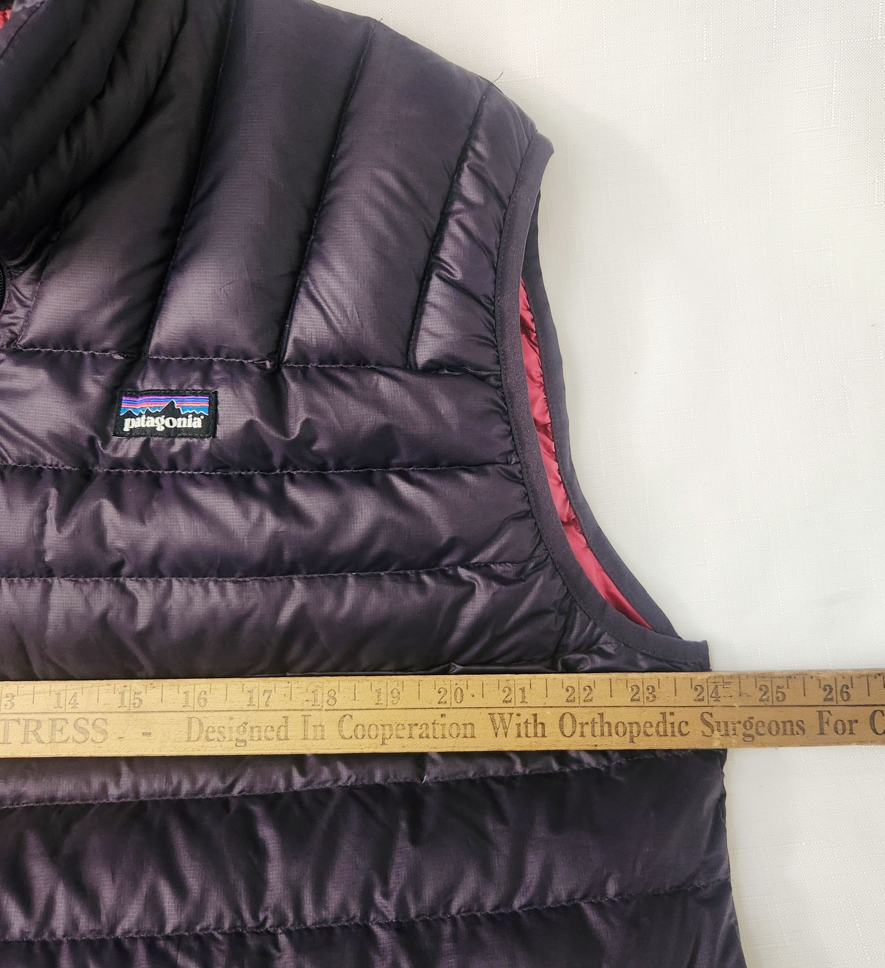 Patagonia Patagonia Purple Full Zipped Pockets Goose Down Puffer Vest Size US L / EU 52-54 / 3 - 9 Thumbnail