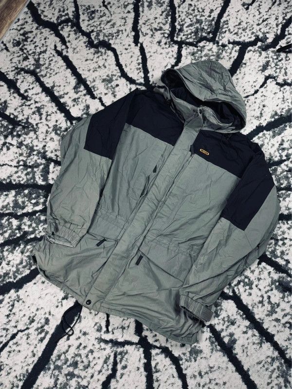 SALEWA Vintage Salewa mountain jacket gray black XL logo Size US XL / EU 56 / 4 - 2 Thumbnail
