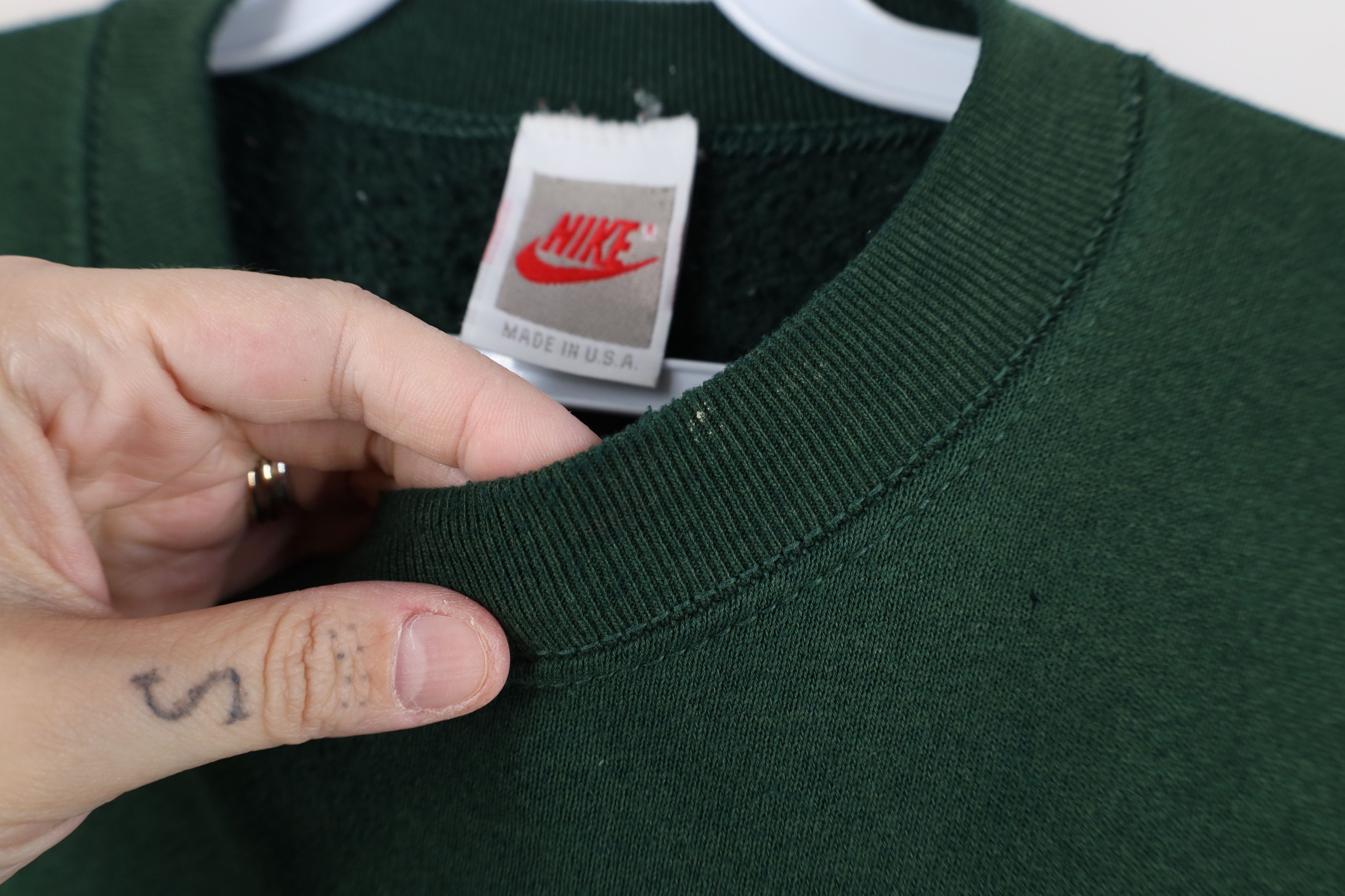 Nike Vintage 90s Nike Air Spell Big Logo Boxy Fit Sweatshirt USA Size US L / EU 52-54 / 3 - 7 Thumbnail