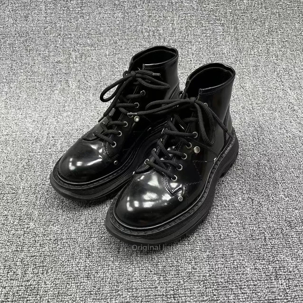 Alexander McQueen Alexander McQueen Black Patent Leather Mid-Calf Boots. Size US 5 / IT 35 - 1 Thumbnail