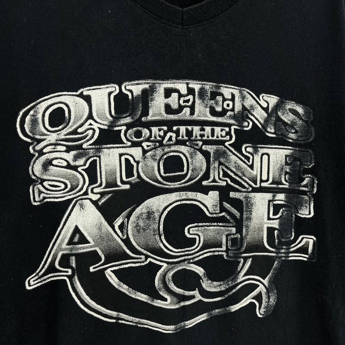 Band Tees Rare 2003 Queen Of The Stone Age Tee Big Double Logo Size L Size US L / EU 52-54 / 3 - 5 Thumbnail