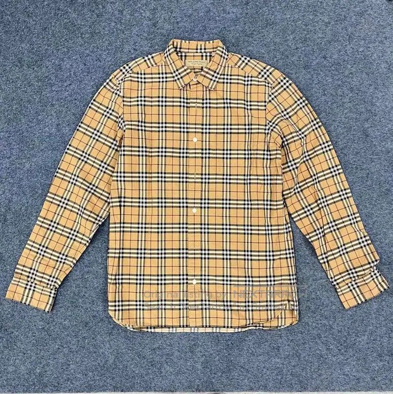 Burberry Burberry M Size Khaki Cotton Shirt. Size M / US 6-8 / IT 42-44 - 1 Thumbnail