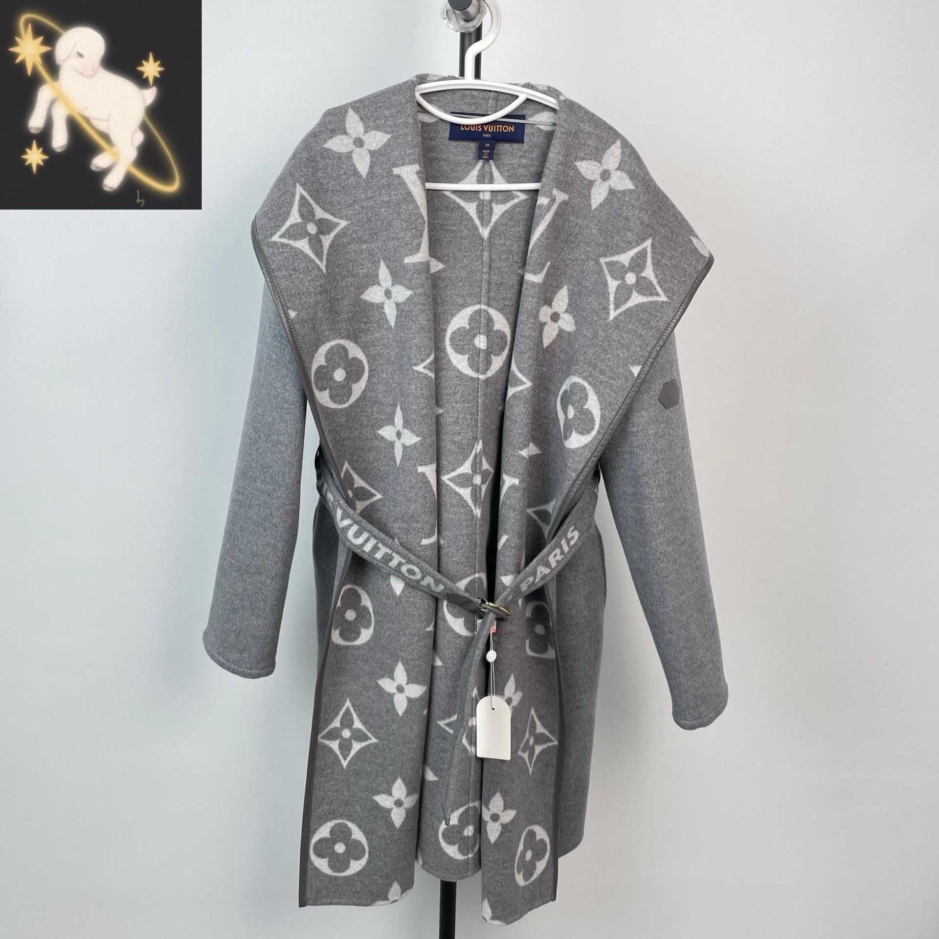 Louis Vuitton Louis Vuitton Gray Heavy Coat 38 Men Size US S / EU 44-46 / 1 - 1 Thumbnail
