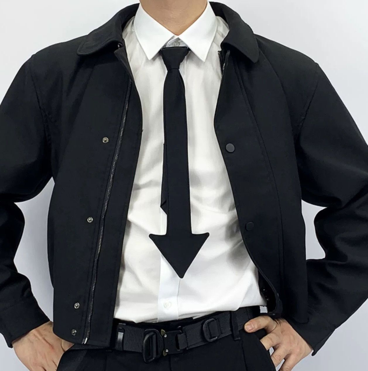 Japanese Brand × Vintage Avant garde fashion arrow neck tie with zip Size ONE SIZE - 1 Thumbnail