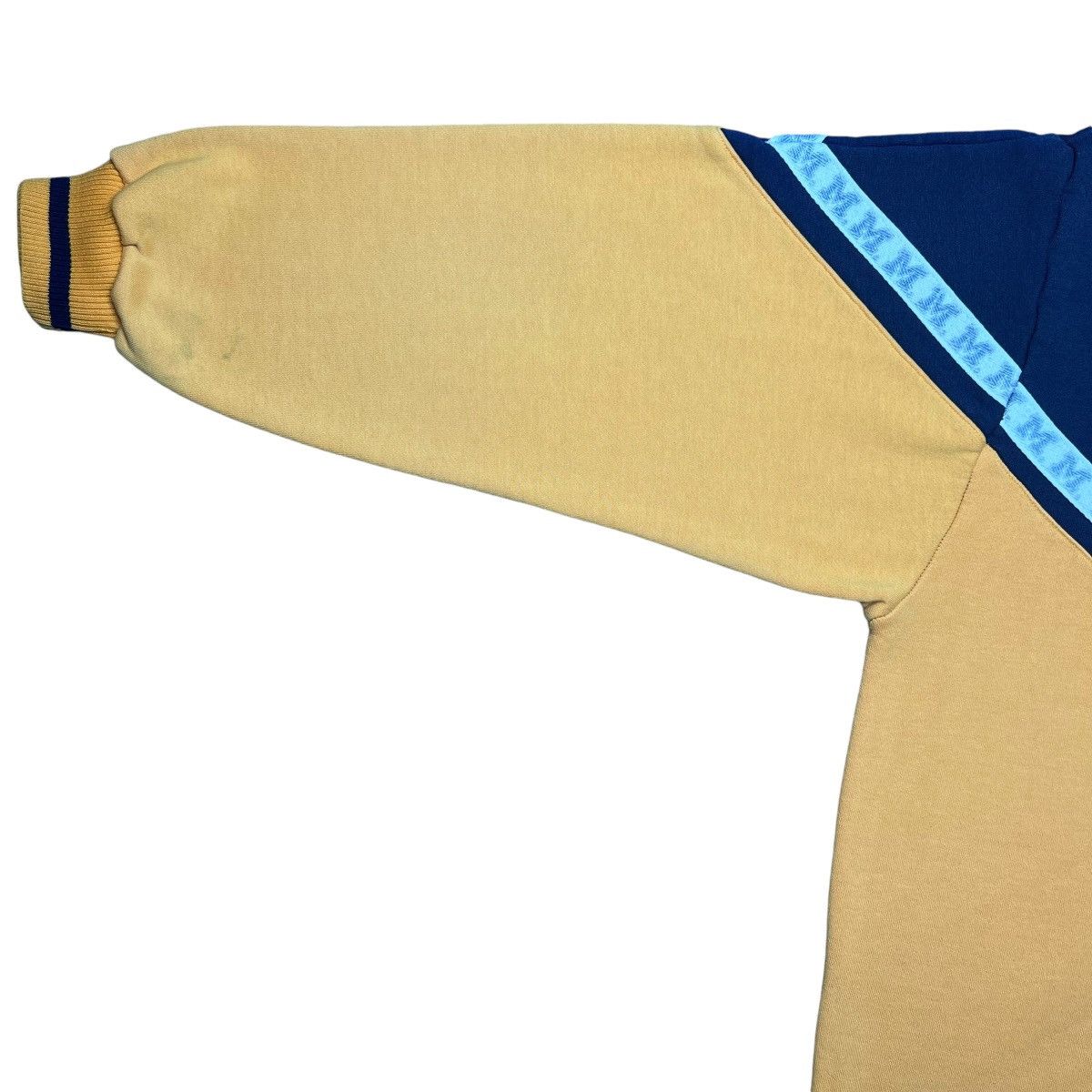 NCAA × Vintage 90s NCAA Michigan Wolverines Shield Conic Sweatshirt Size US XL / EU 56 / 4 - 9 Thumbnail