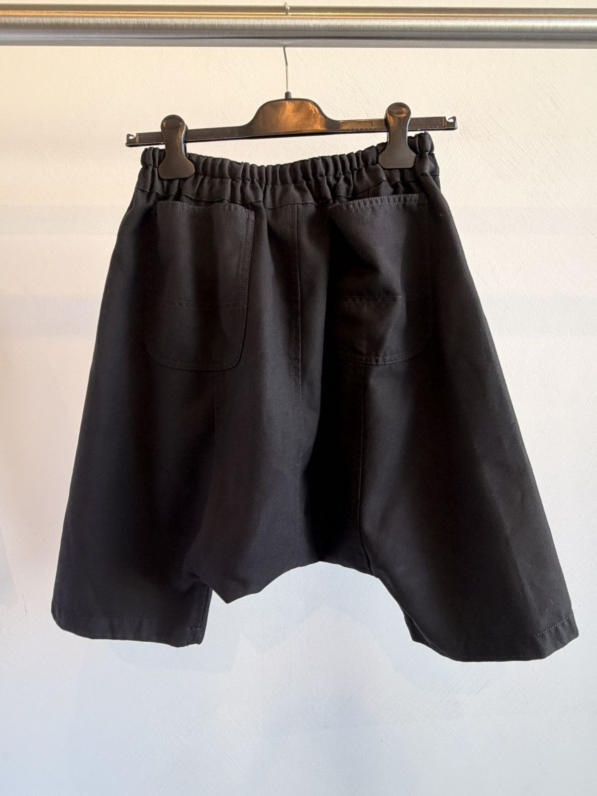 Comme des Garcons Comme Des Garçons Drop Crotch Wool Black Shorts Size S Size US 31 - 4 Thumbnail