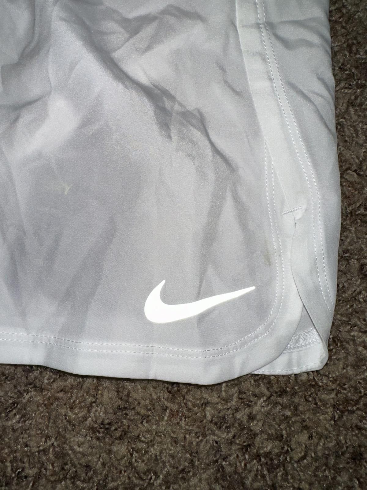 Nike Nike Women’s Spring Crew Running Short Size 32" / US 10 / IT 46 - 2 Thumbnail
