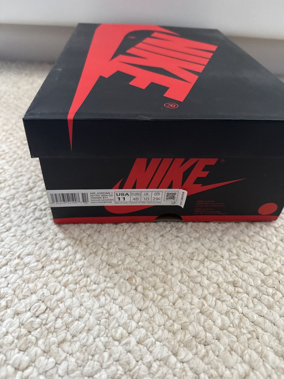Jordan Brand × Nike Jordan 1 Retro High OG Bordeaux Size US 11 / EU 44 - 7 Thumbnail