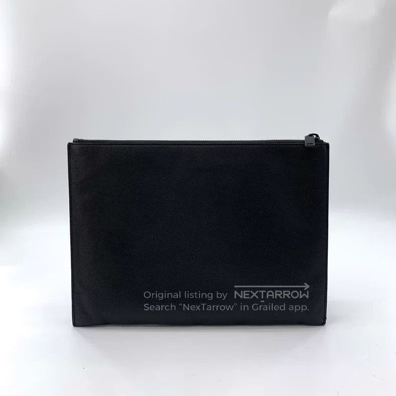 Saint Laurent Paris Saint Laurent Paris Black Leather Logo Zipper Closure Hand Size ONE SIZE - 4 Thumbnail