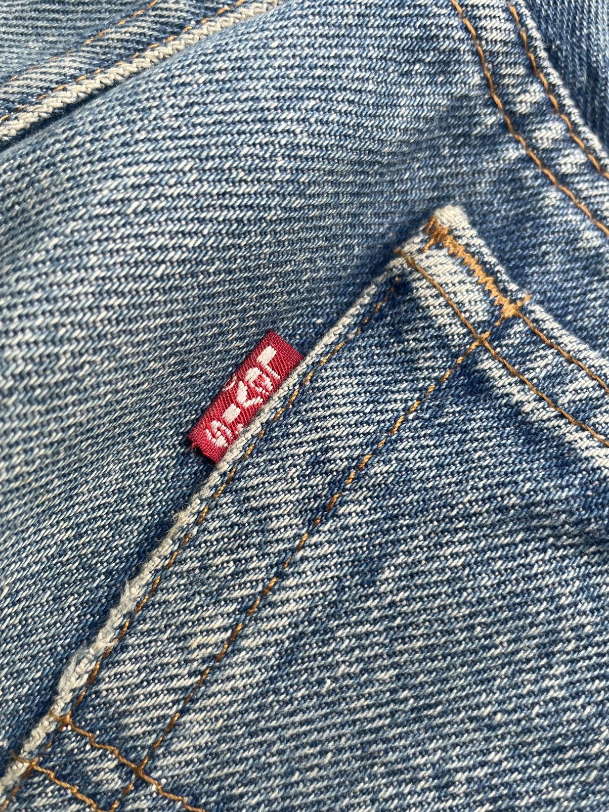 Levi's Vintage 1994 Levis 501 e Faded Denim Size US 39 - 15 Thumbnail