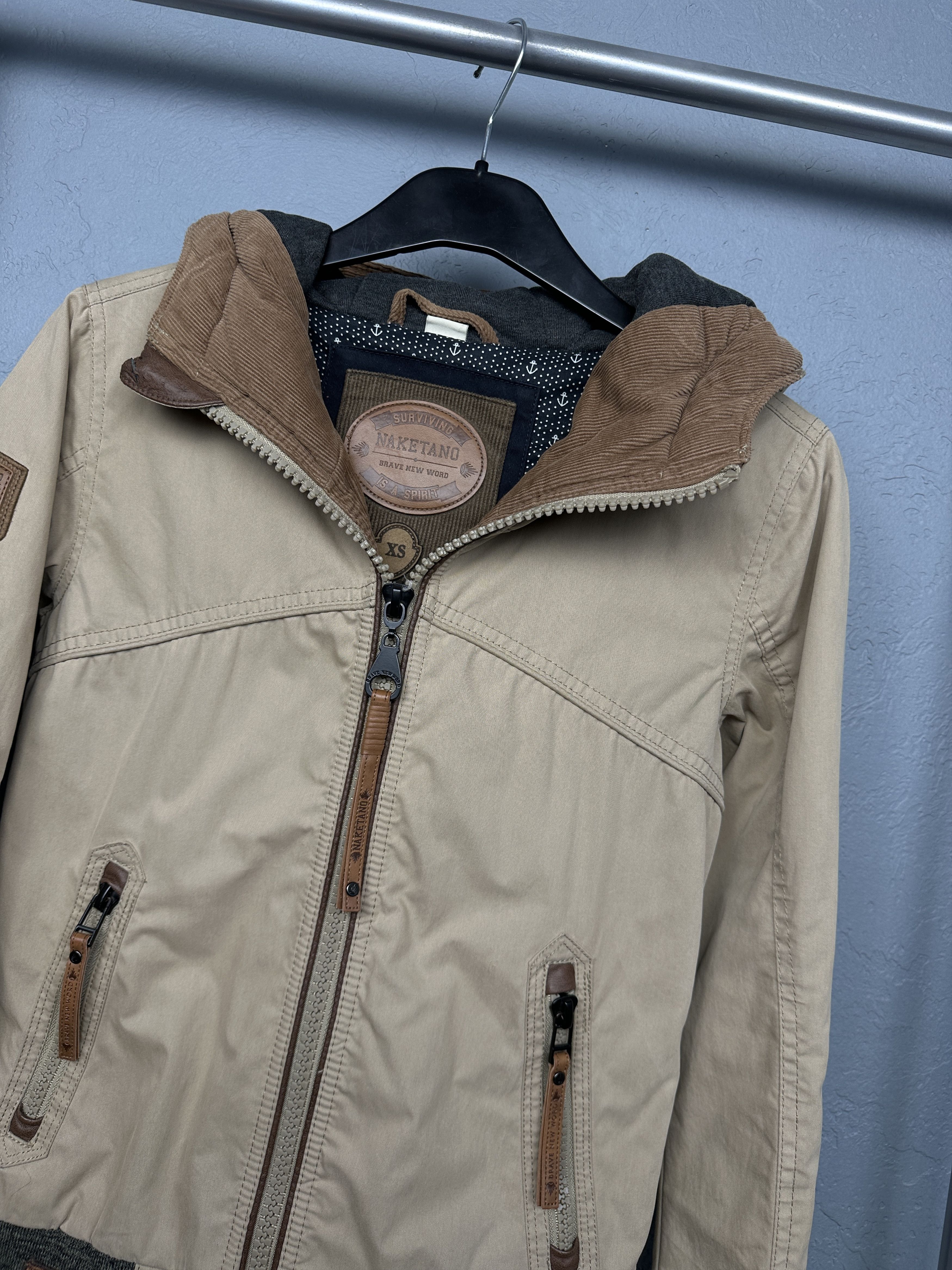 Naketano Naketano Womens Hooded Insulated Jacket Size XS / US 0-2 / IT 36-38 - 2 Thumbnail