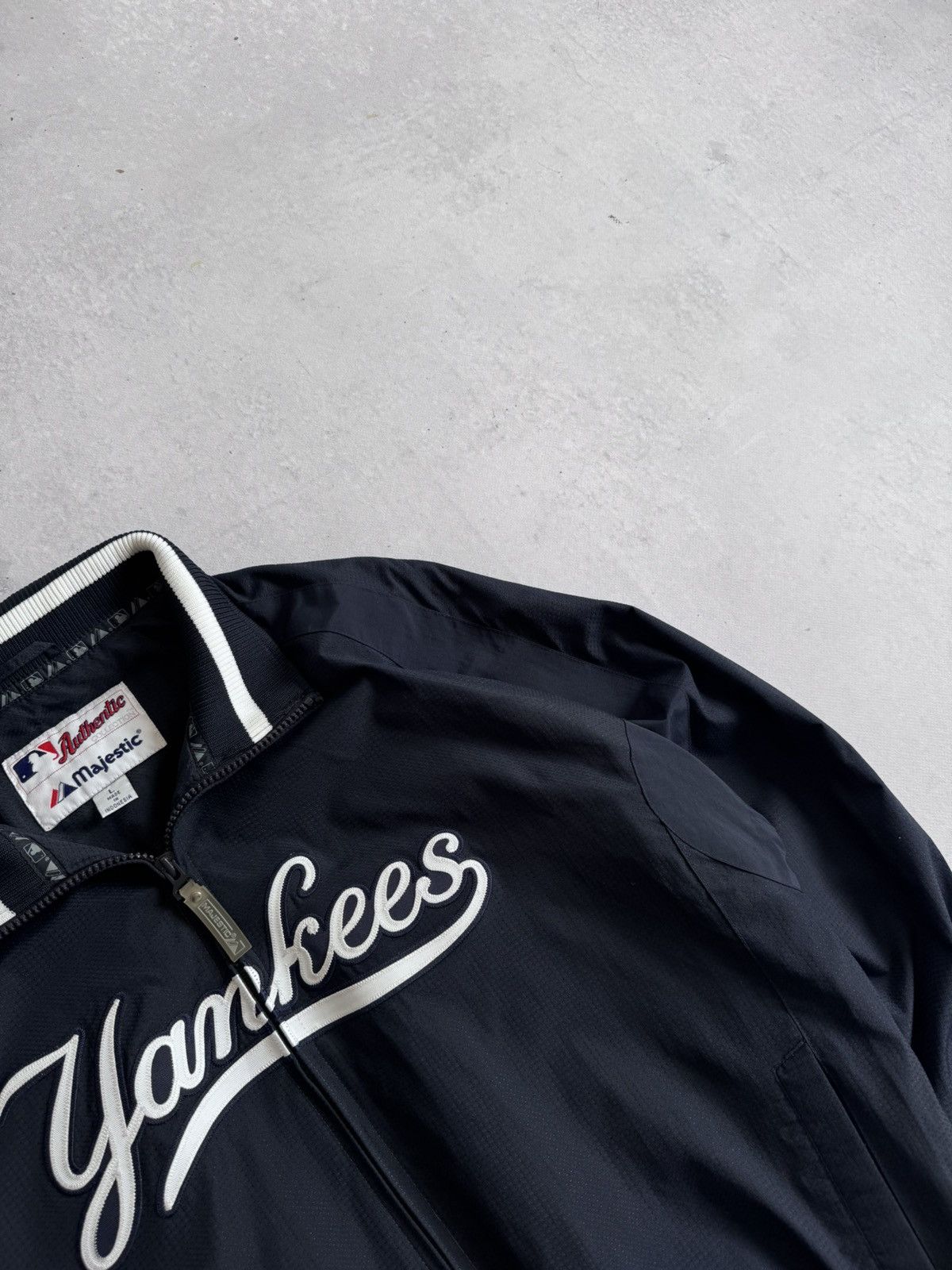 Majestic Vintage Yankees New York Majestic Baseball Nylon Men Bomber Size US L / EU 52-54 / 3 - 3 Thumbnail