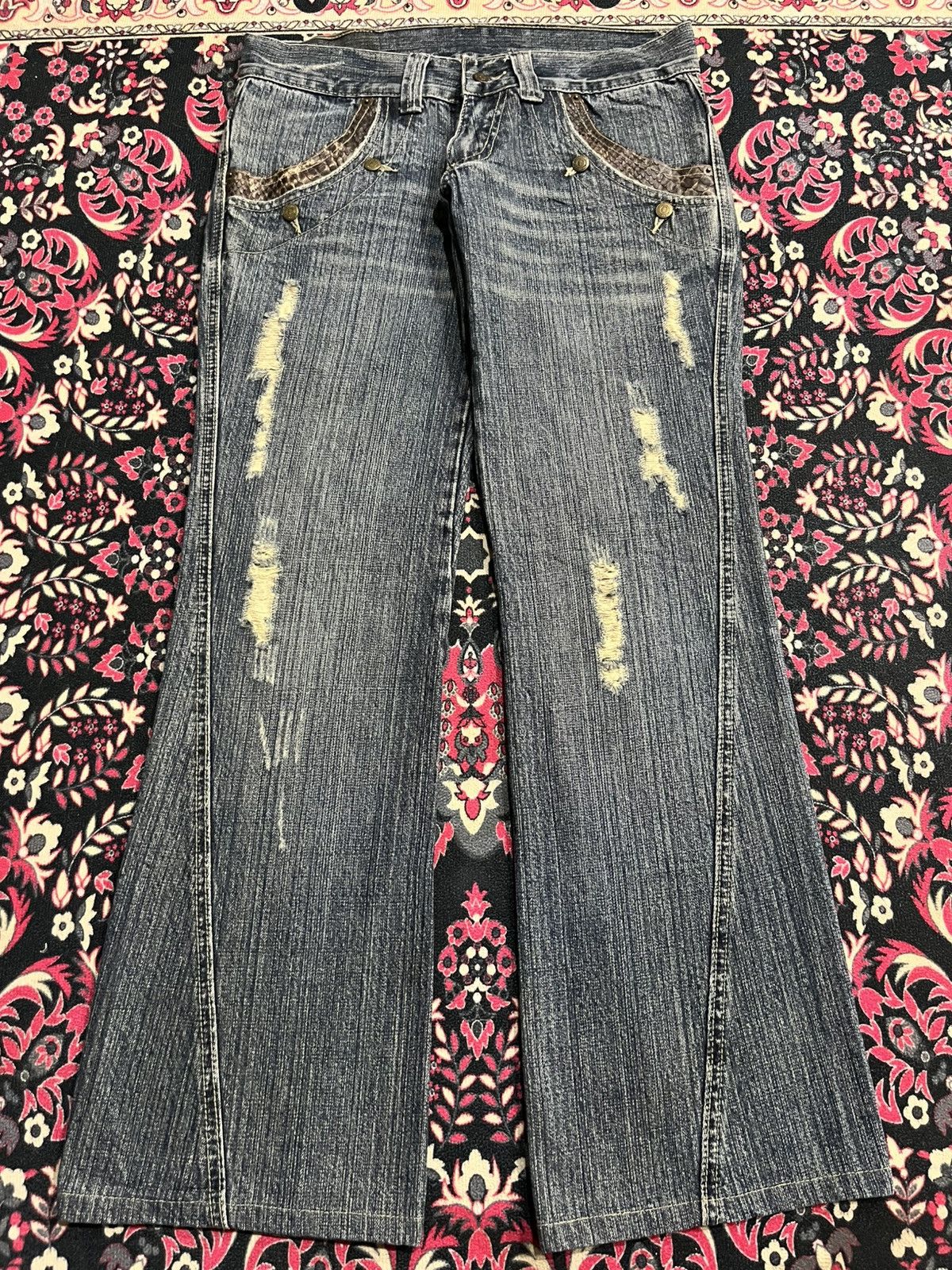 Tornado Mart Tornado Mart Python Pocket Distressed Blue Wash Flare Jeans Size 30" / US 8 / IT 44 - 1 Thumbnail