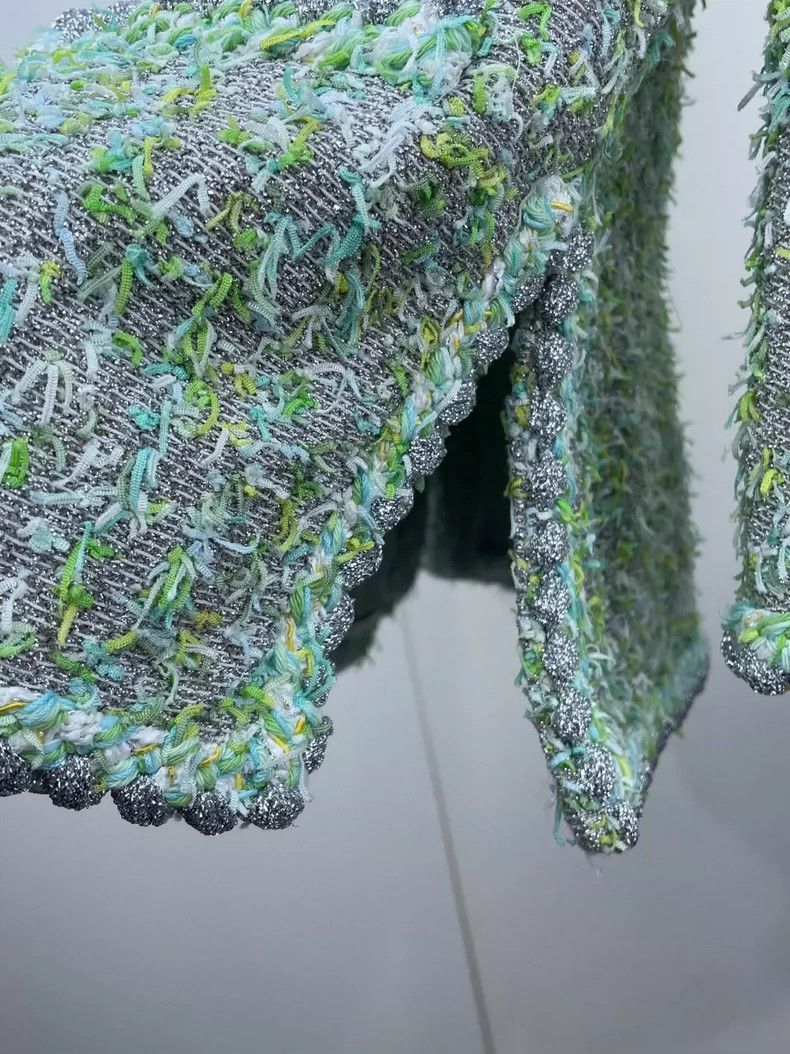 Chanel Chanel Classic silver thread broken green glitter jacket 25 Size XS / US 0-2 / IT 36-38 - 4 Thumbnail