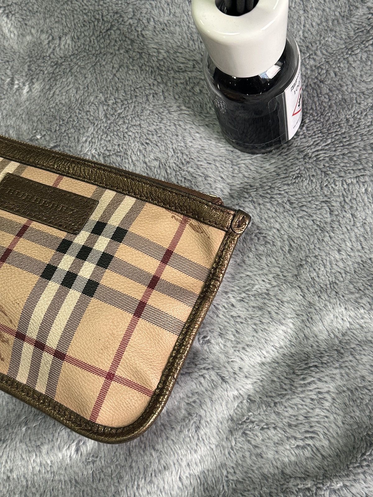 Burberry Burberry Nova Check Canvas Leather Clutch Bag Bronze Trim Size ONE SIZE - 6 Thumbnail