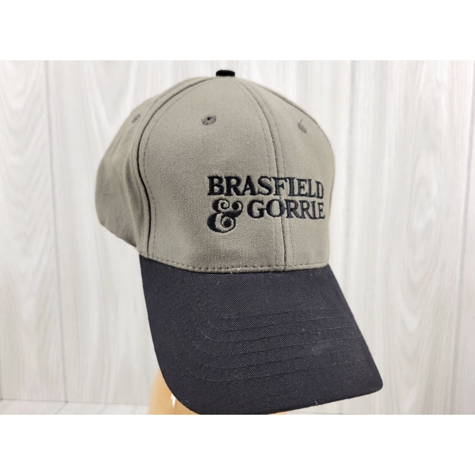 Brandblack Brasfield & Gorrie Gray and Black Adjustable Baseball Cap L/XL Men Logo Canvas Hat Size ONE SIZE - 2 Thumbnail