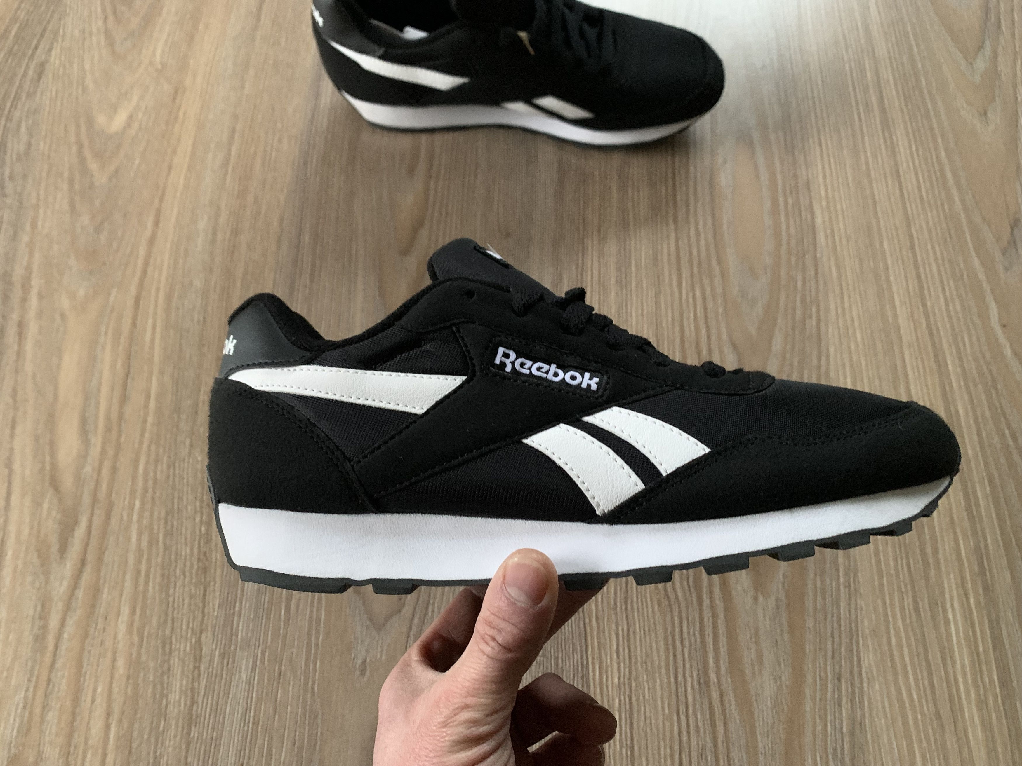 Reebok New Mens Reebok Rewind Run Black Sneakers Size US 9 / EU 42 - 4 Thumbnail