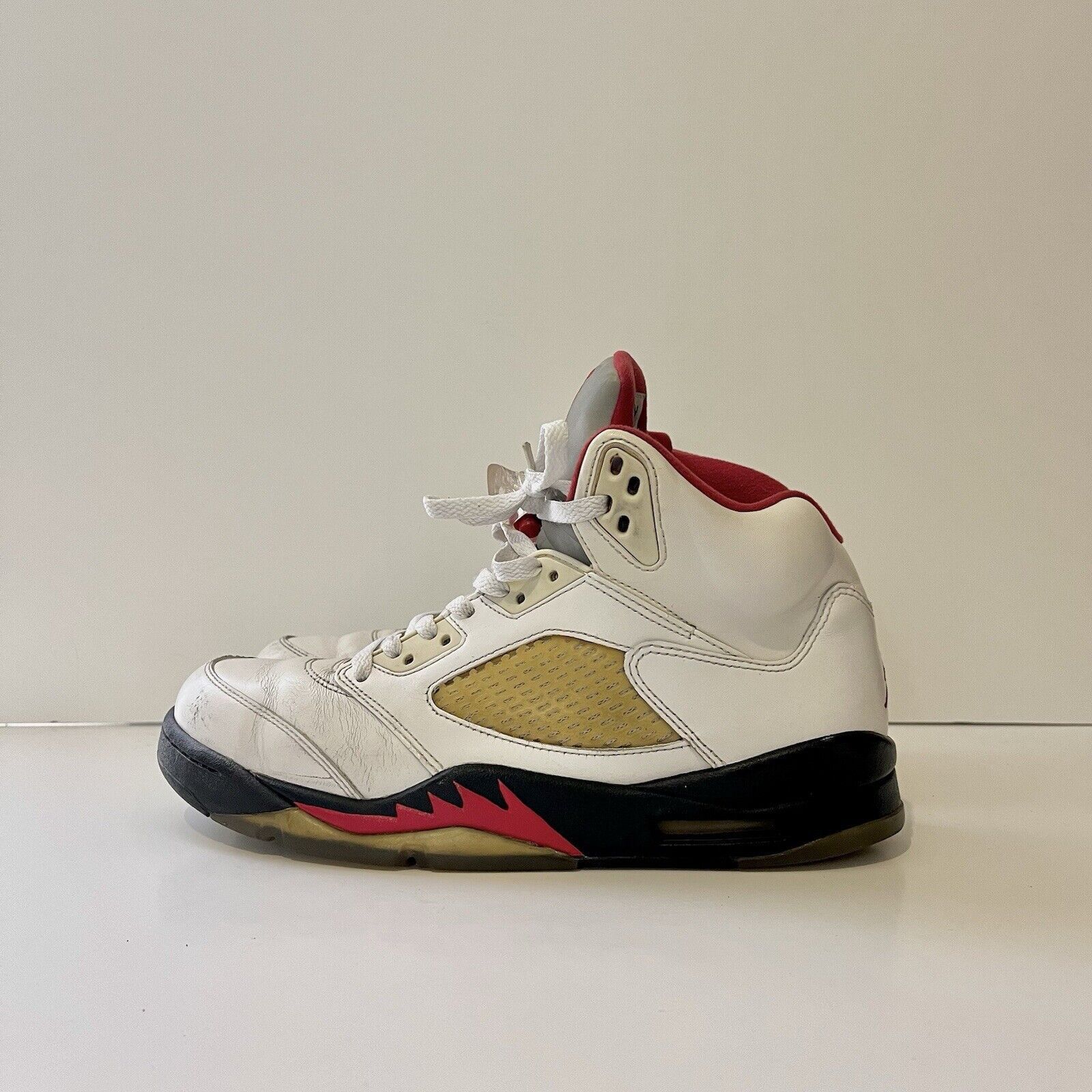 Jordan Brand 2013 Air Jordan 5 V Retro 136027-100 Fire Red Rare Vtg Sz 10 Size US 10 / EU 43 - 1 Thumbnail