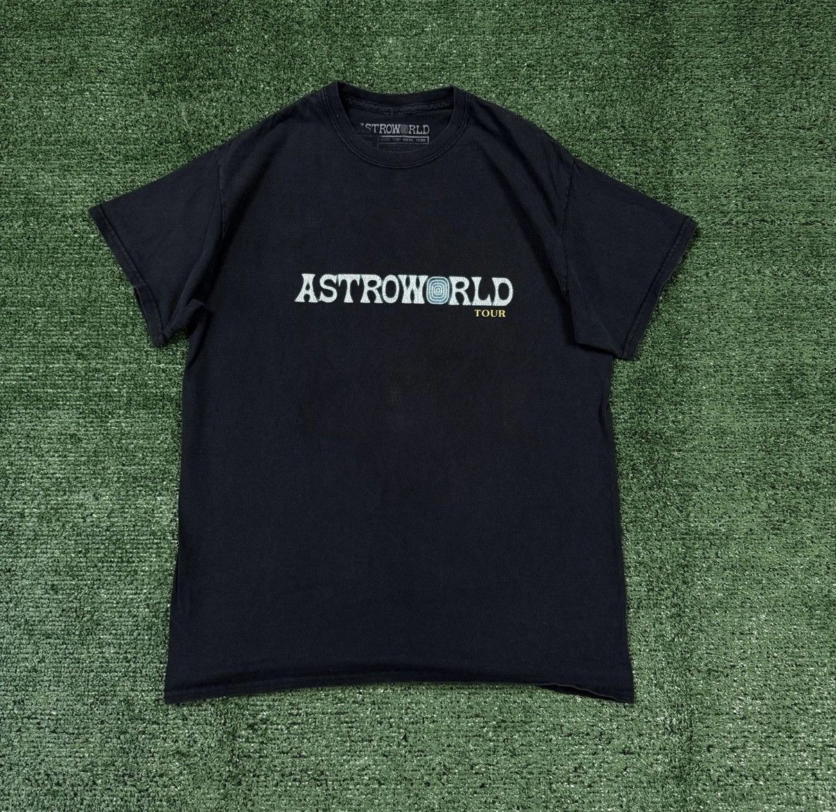 Travis Scott AUTHENTIC ASTROWORLD MERCH Size US S / EU 44-46 / 1 - 1 Thumbnail