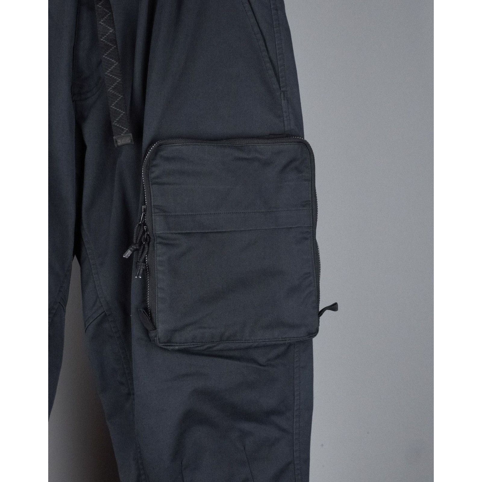 Nike ACG Nike acg ss18 acronym multipocket ninja black woven pants Size US 32 / EU 48 - 3 Thumbnail