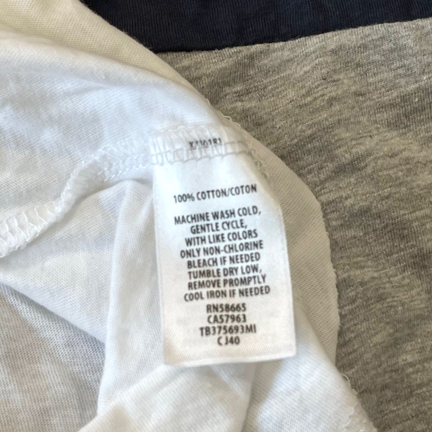 Treasure & Bond Treasure & Bond Women Tee Shirt XXS White V-Neck Long Sleeve 100% Cotton Preppy Y2K Vintage No Shake Size XXS / US 00 / IT 34 - 4 Thumbnail