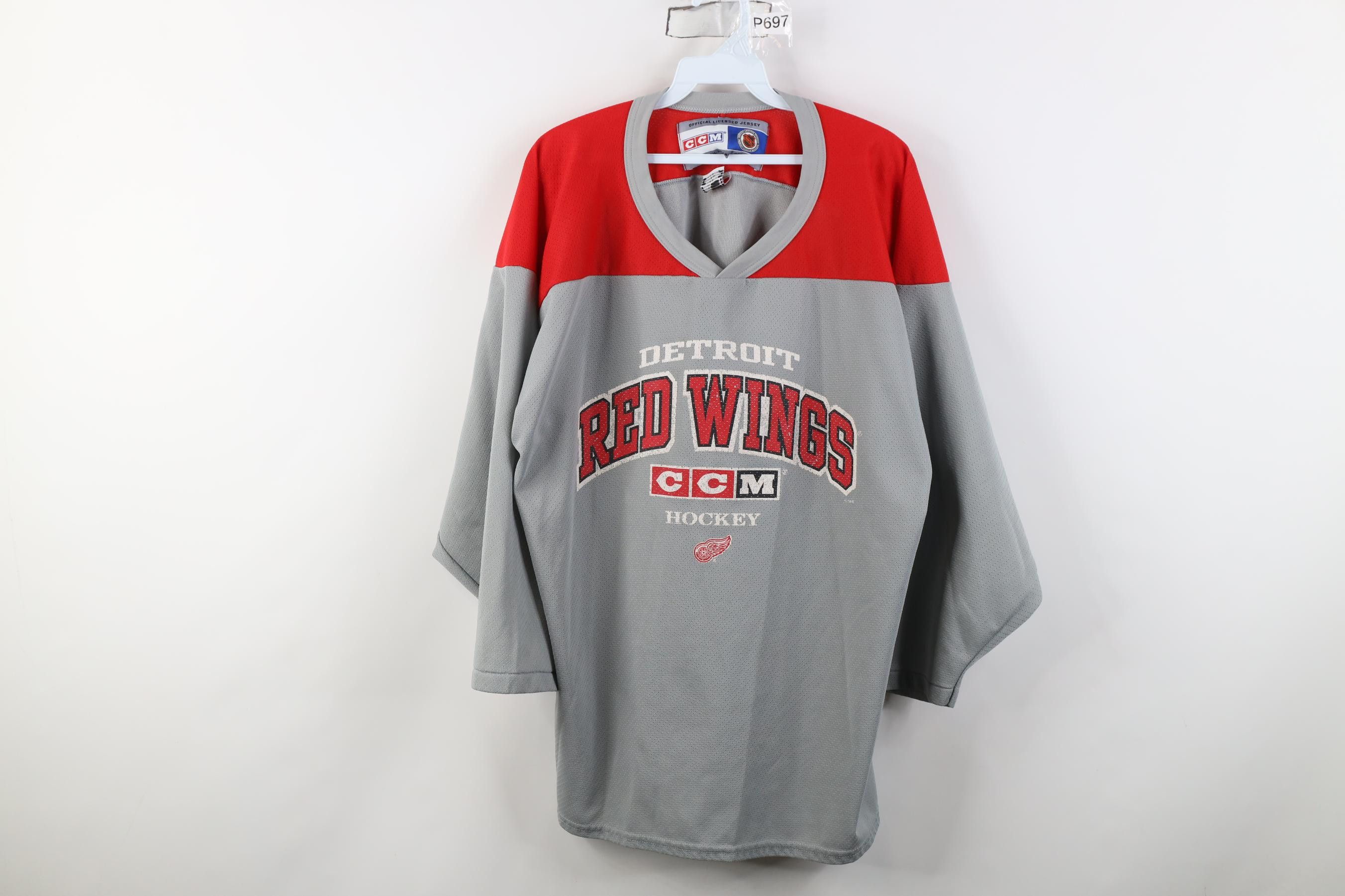 Vintage Vintage 90s CCM Detroit Red Wings Hockey Jersey Gray Mesh Size US L / EU 52-54 / 3 - 1 Thumbnail