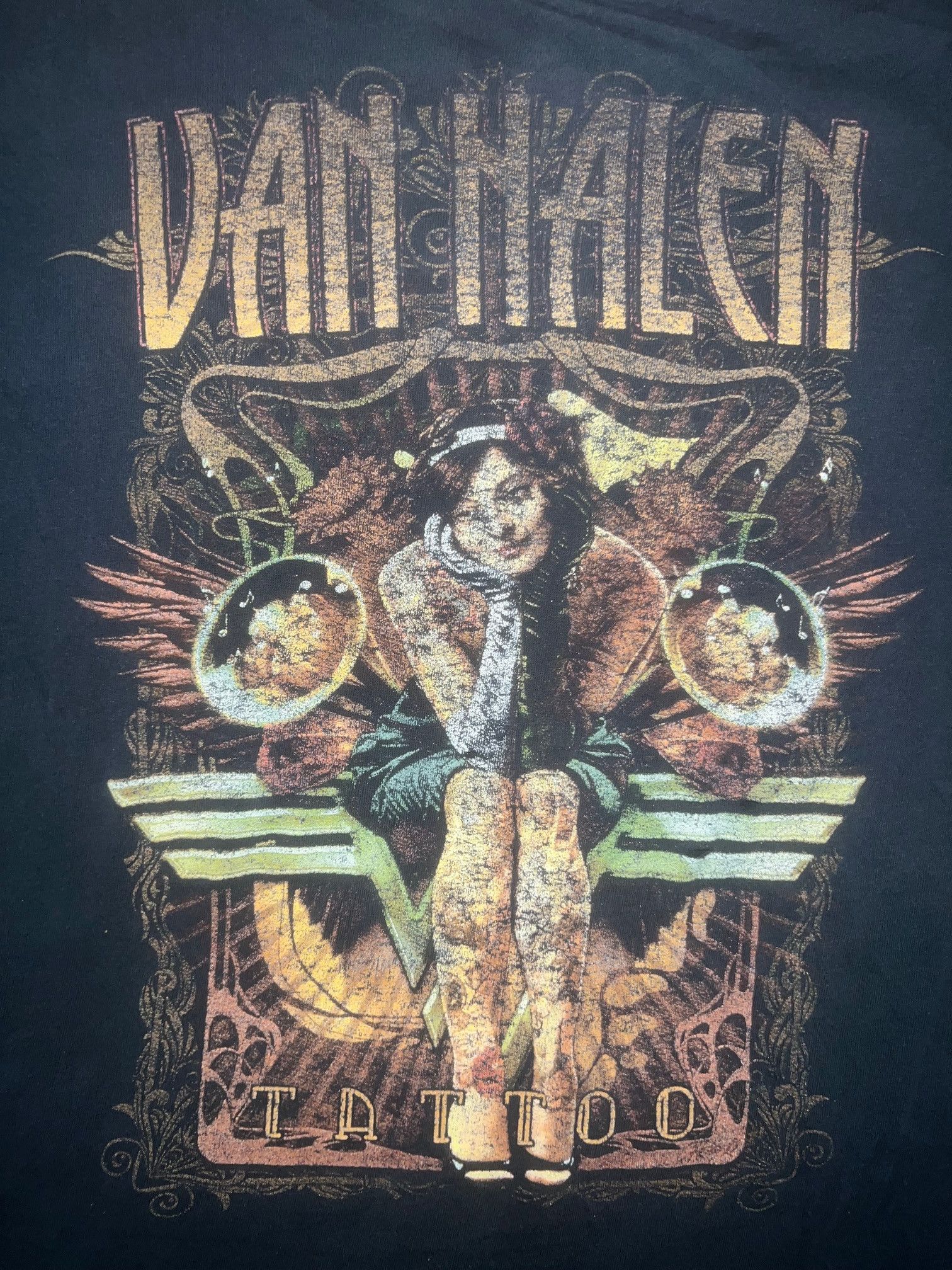 Vintage Vintage 2012 Van Halen Tattoo Tour Tee Size US XL / EU 56 / 4 - 2 Thumbnail