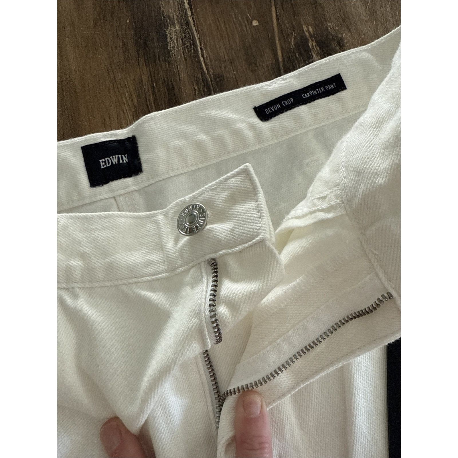 Edwin Edwin Devin Crop Optic White Carpenter 100% Cotton Jeans 28 Size 28" / US 6 / IT 42 - 3 Thumbnail