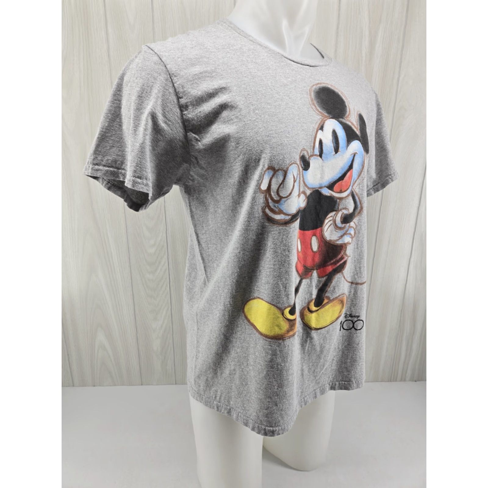 Disney Disney Mickey Mouse 100 Year Anniversary Shirt Large Gray Mens Shirt Crew Neck Short Sleeve Cotton Logo Vintage: No Brand Disney Theme Cartoon 2020s Size US L / EU 52-54 / 3 - 6 Thumbnail