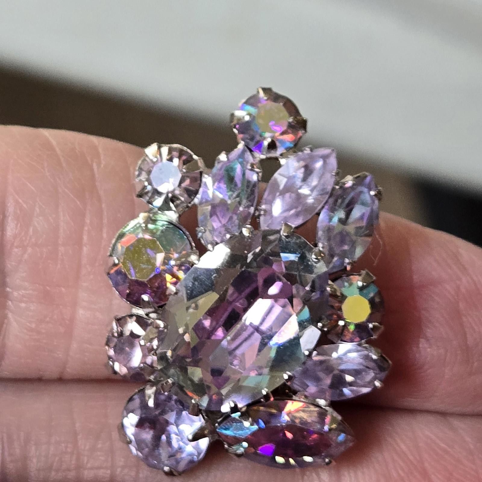 Designer Stunning Vintage Lilac Rhinestone Brooch and Earring Set Size ONE SIZE - 7 Thumbnail