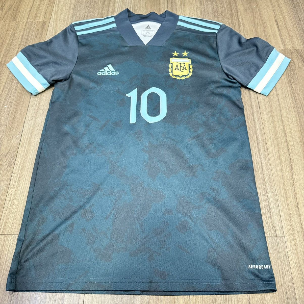 Adidas Argentina 19/20 away shirt #10 Messi Size US S / EU 44-46 / 1 - 1 Thumbnail