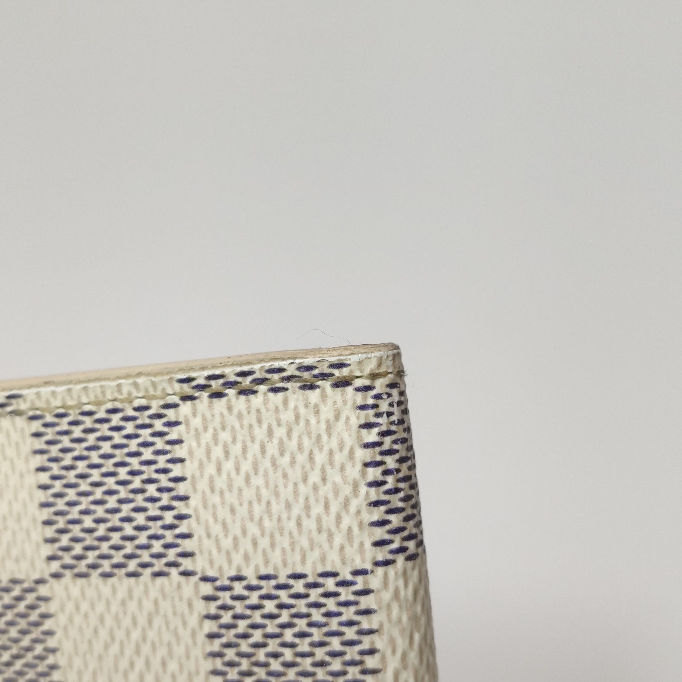 Louis Vuitton Louis Vuitton (LV) Emilie Checkerboard Snap Wallet -y2506 Size ONE SIZE - 8 Thumbnail