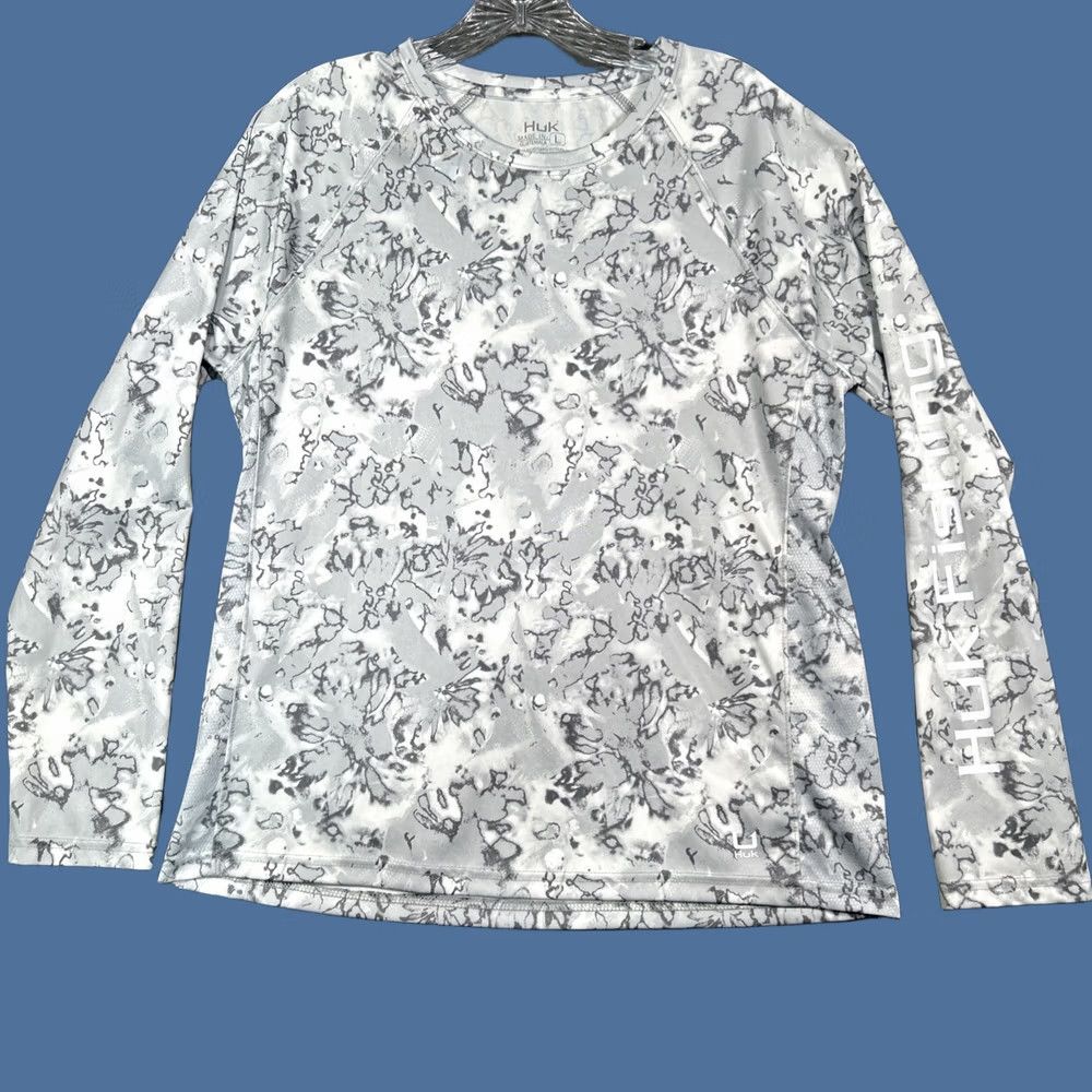 Vintage Huk Pursuit Long Sleeve Shirt Womens L White Harbor Mist Crew Neck Performance Size L / US 10 / IT 46 - 1 Thumbnail