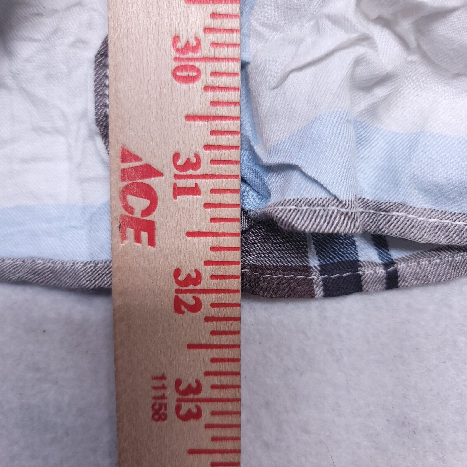 Old Navy Old Navy Madras Flannel Shirt Mens Size Large L Brown Blue Size US L / EU 52-54 / 3 - 7 Thumbnail