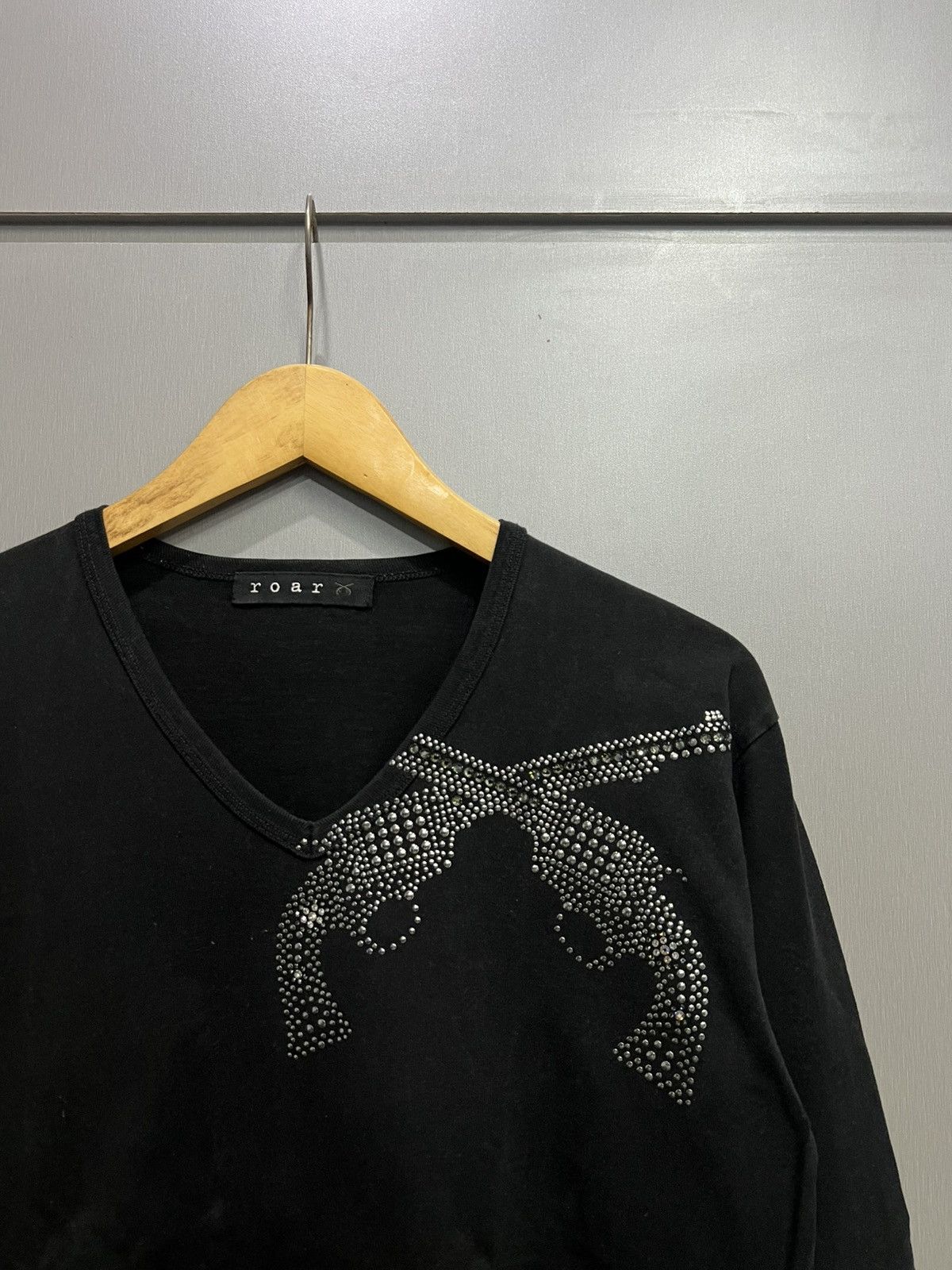 If Six Was Nine × Japanese Brand × Roar Roar Guns Studded Swarovski Pistol Gun Longsleeve Size US M / EU 48-50 / 2 - 2 Thumbnail