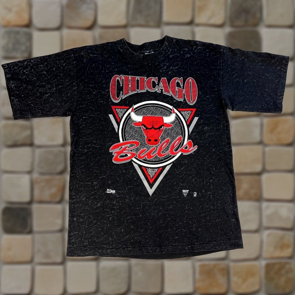 Salem Sportswear VINTAGE Chicago Bulls Salem Sportswear T-Shirt Men's Marble 90s Size L Black Size US L / EU 52-54 / 3 - 1 Thumbnail