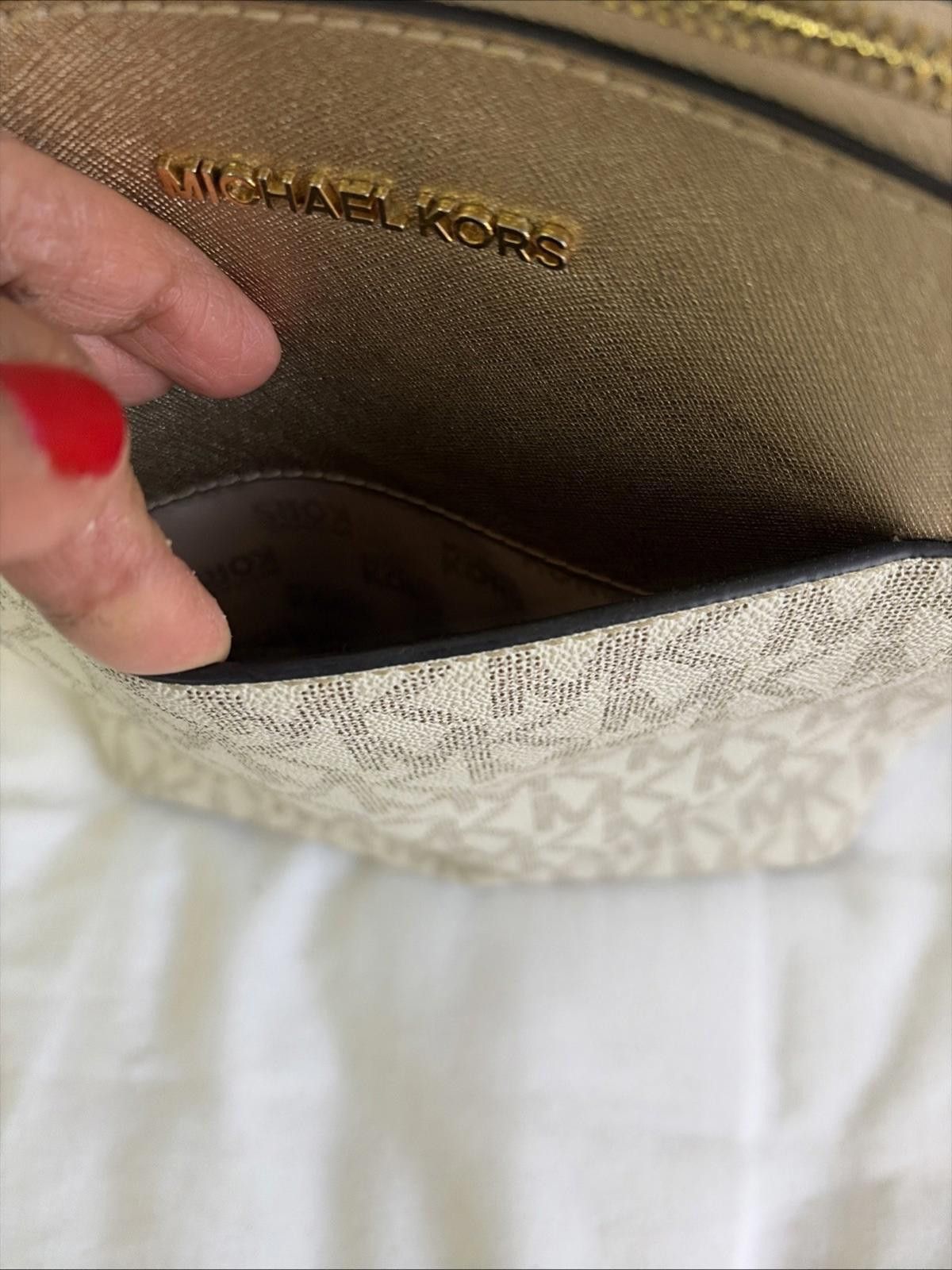 Michael Kors Michael Kors Signature Cream/Gold Backpack Size ONE SIZE - 2 Thumbnail