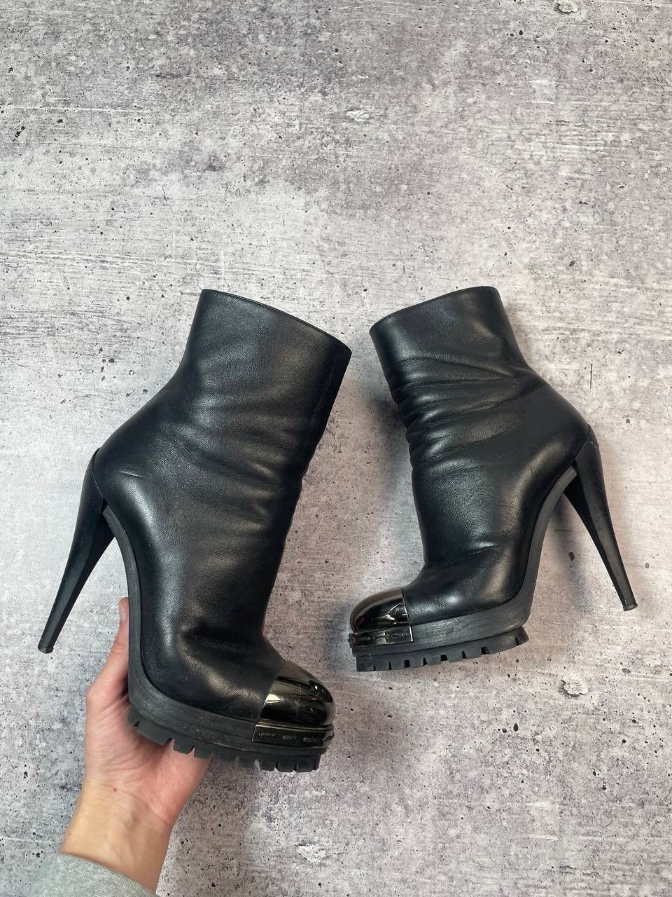 Casadei Casadei Leather Metal Cap Toe Ankle Boots Heels Y2K Size US 8 / IT 38 - 1 Thumbnail
