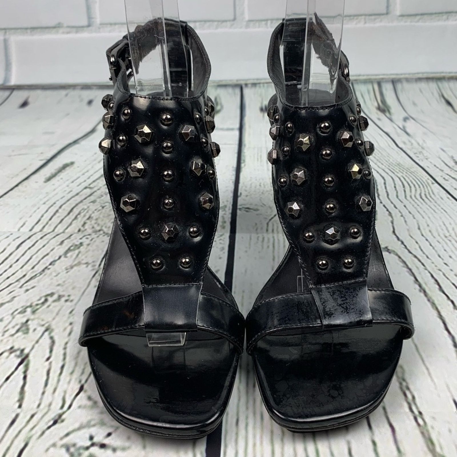 Donald Pliner Donald Pliner Nekita Sandal Black Patent Size 6 M Size US 6 / IT 36 - 2 Thumbnail