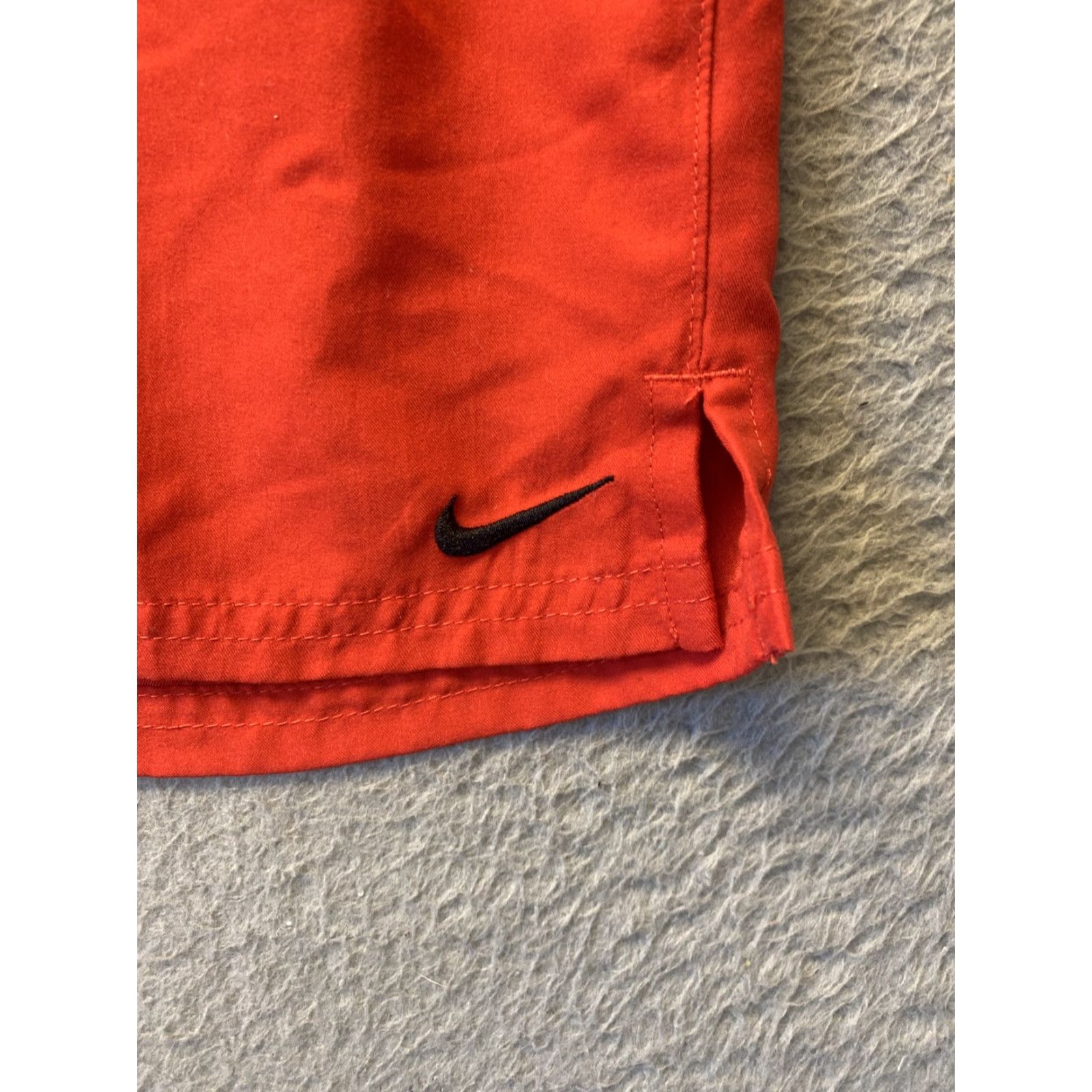 Nike Nike Activewear Shorts Mens M Dry-Fit Elastic Waist Red 18/20 59-61 Basketball Gym Running Size US 31 - 7 Thumbnail