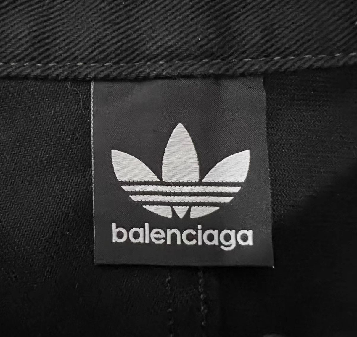 Balenciaga Balenciaga × Adidas Side Stripe Ripped Denim Shorts J41 Size US 32 / EU 48 - 3 Thumbnail